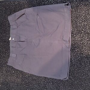 DELUTH TRADING COMPANY WOMEN'S DRY ON THE FLY GRAY  SKORTS. SIZE 12